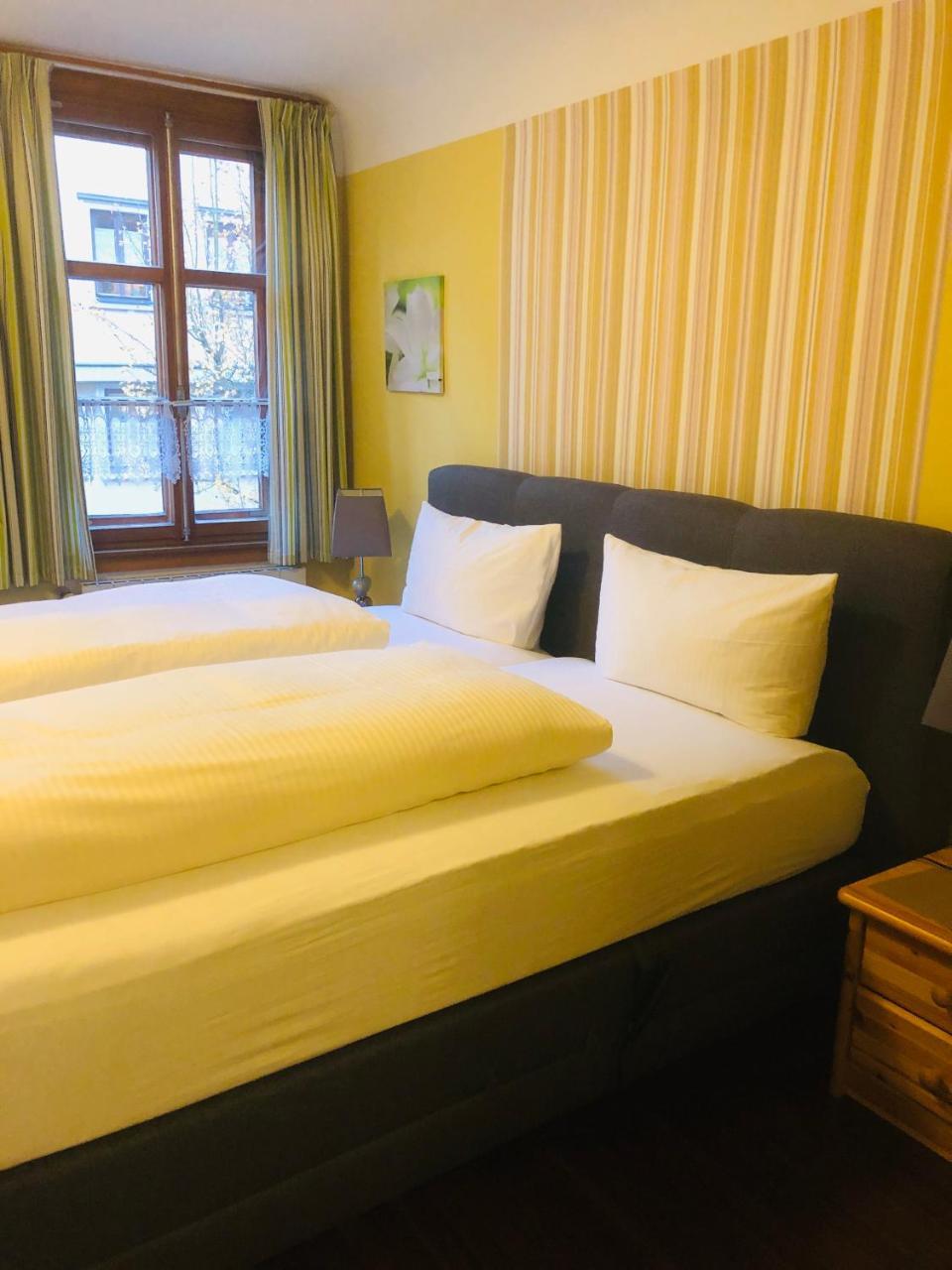 Hotel Zum Fehmelbauer Karlstadt Esterno foto
